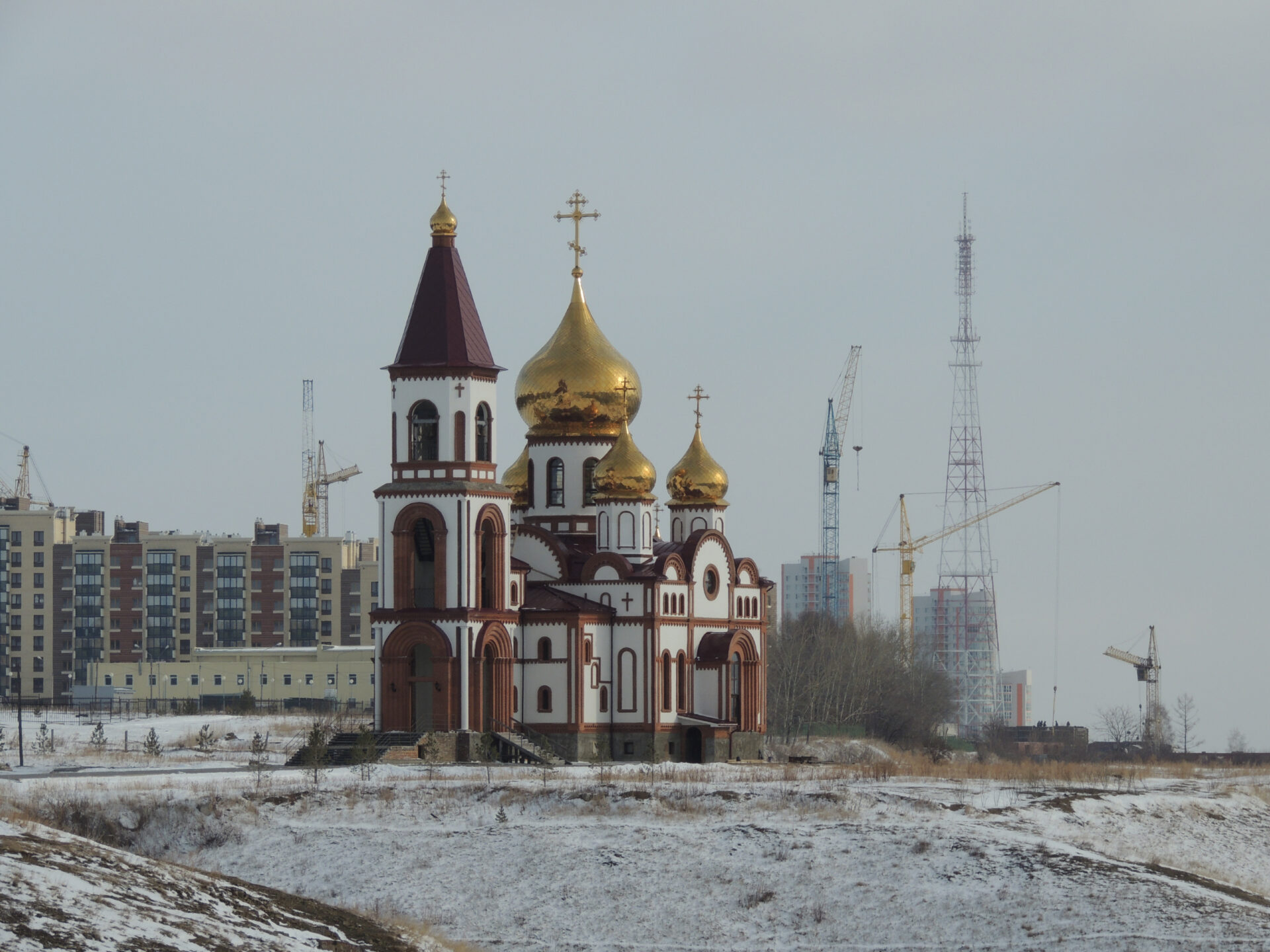 Свято-Успенский монастырь в п. Удачный