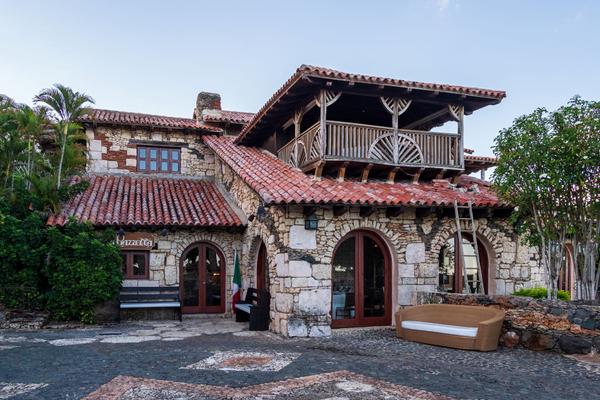 Доминикана. Город Художников (Альтос-де-Чавон (Altos de&nbsp;Chavon))